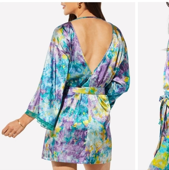 FABLETICS SATTIN MINI ROBE - Picture 3 of 4